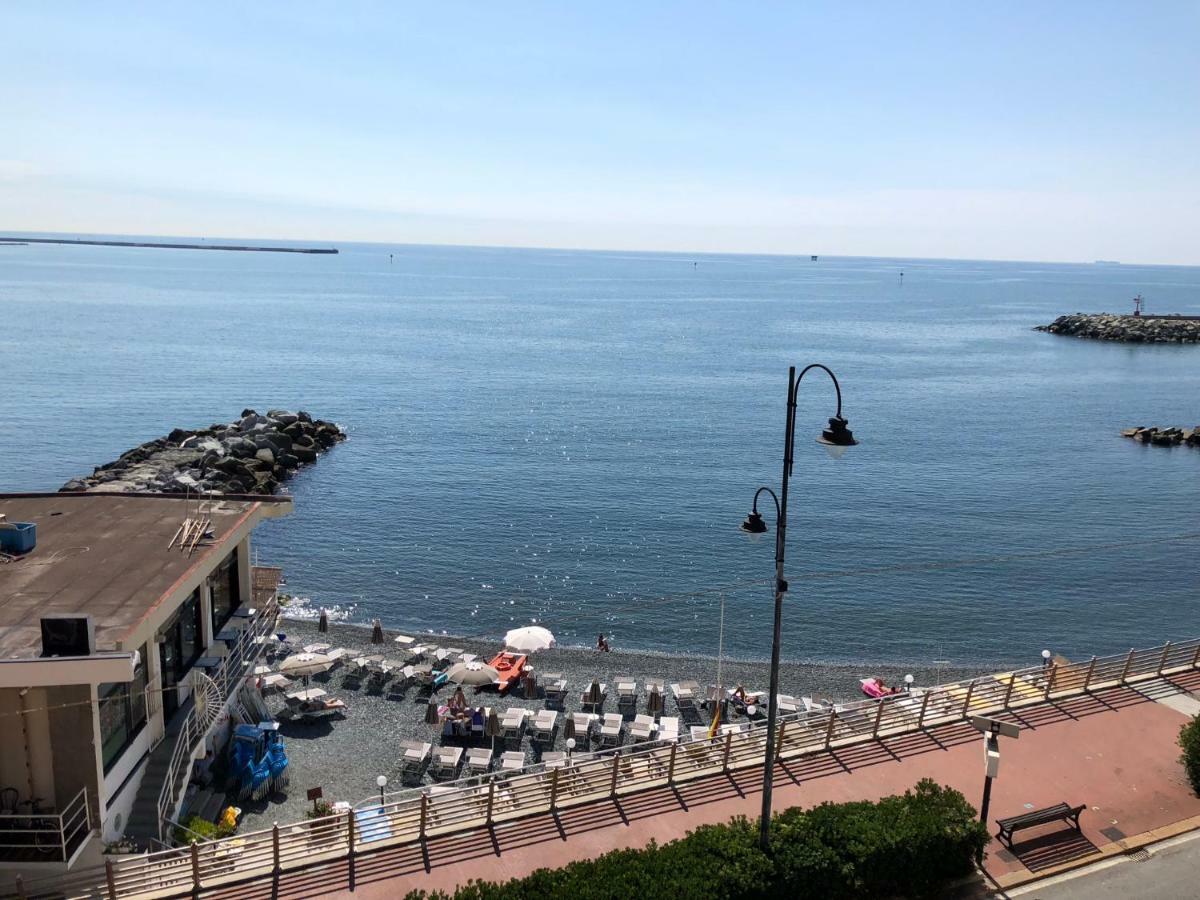 La Casetta Di Dory Sul Mare Genoa Bagian luar foto